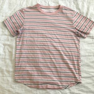 Men’s pink striped t shirt